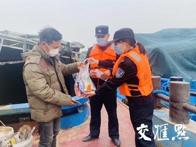 "不漏一船、不漏一人",他们坚决筑牢疫情防控"水上防线"